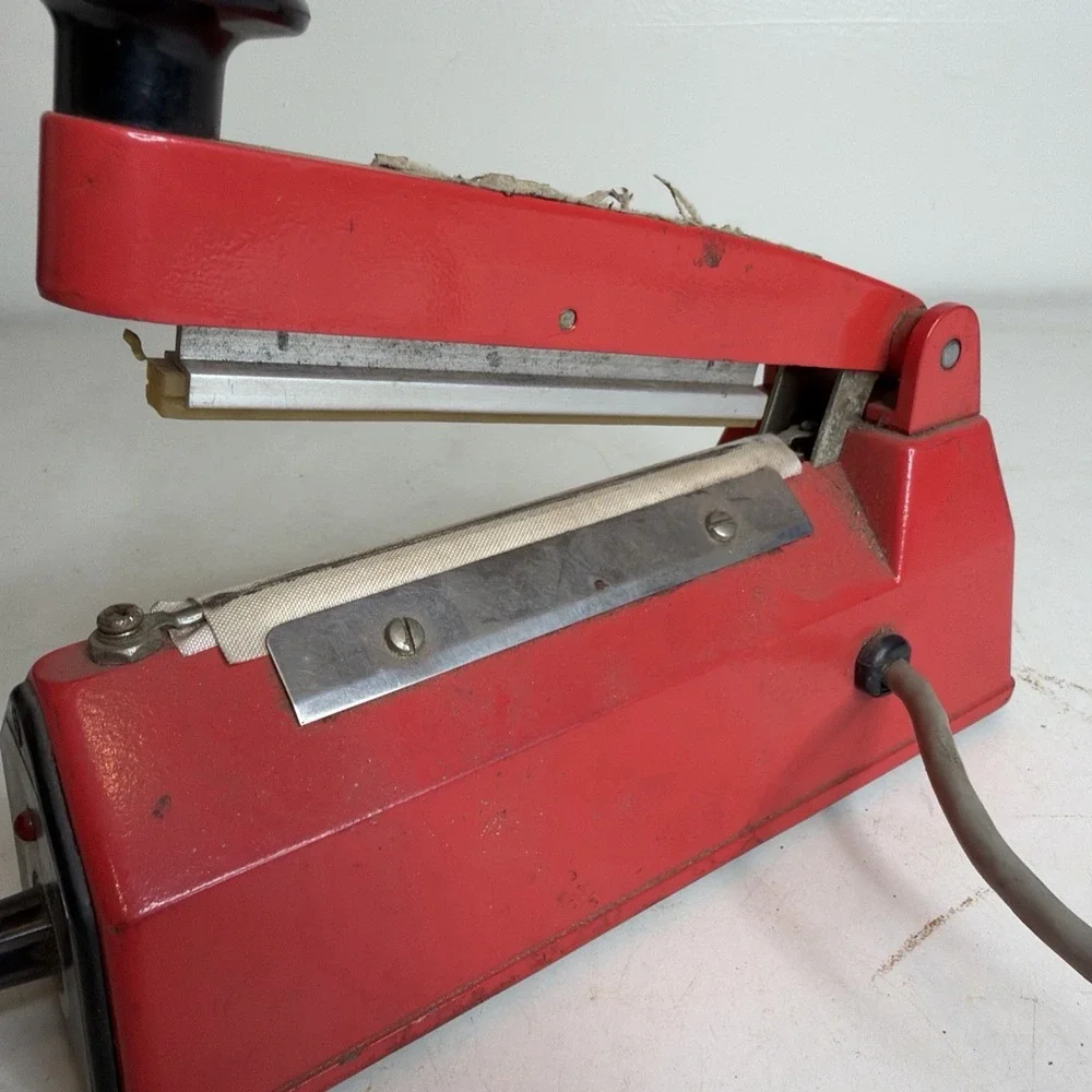 THE CLAMPIT ~ 4